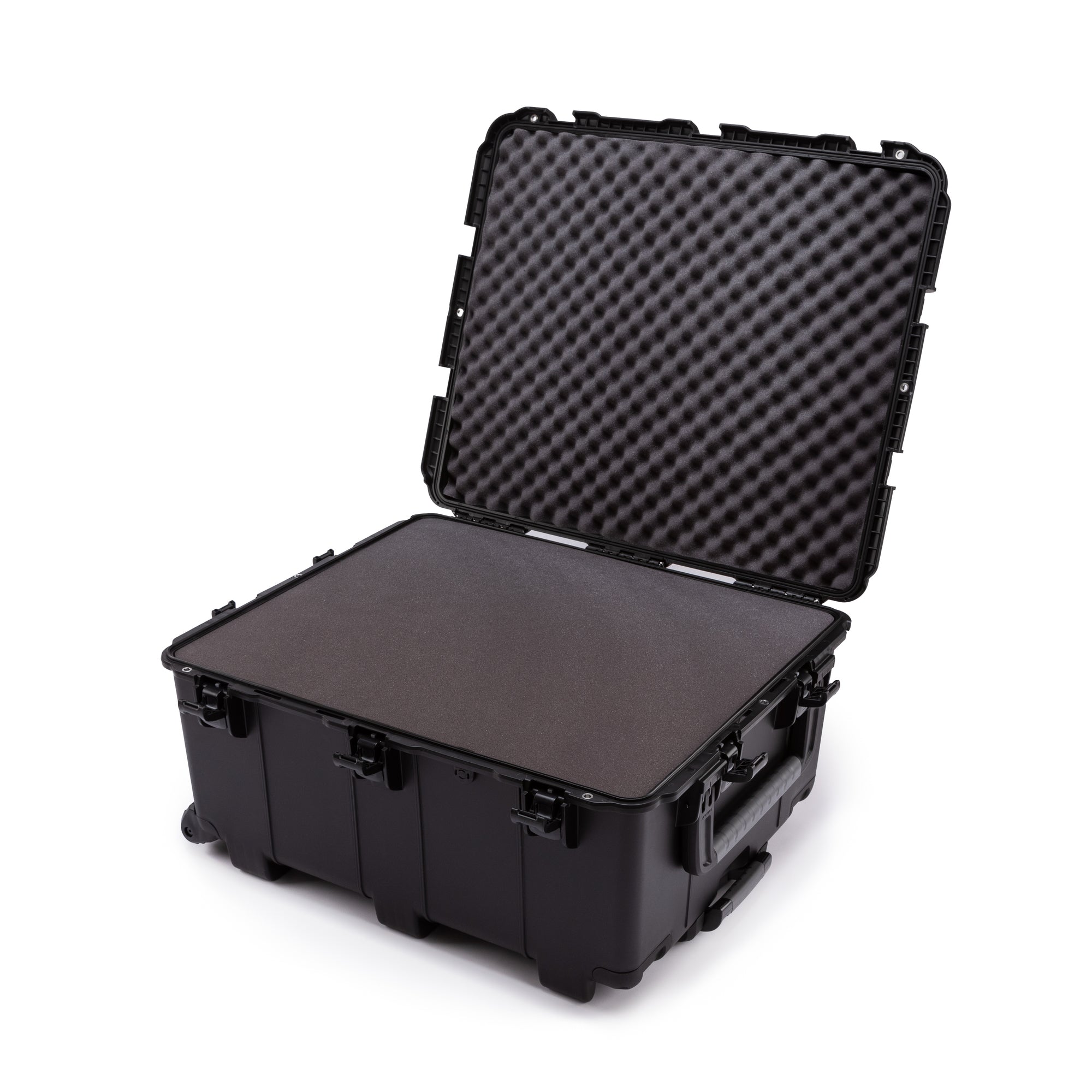 NANUK 976 sideview open with foam insert NANUK 976 sideview open with foam insert