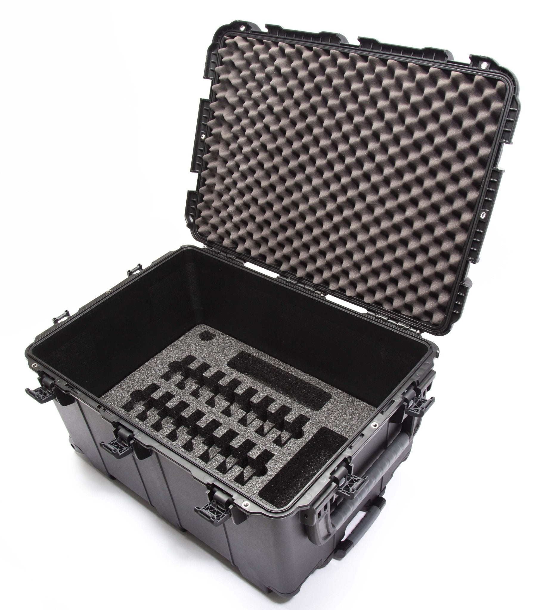 Nanuk 975 for DJI Inspire 3 side view empty bottom tray Nanuk 975 for DJI Inspire 3 side view empty bottom tray