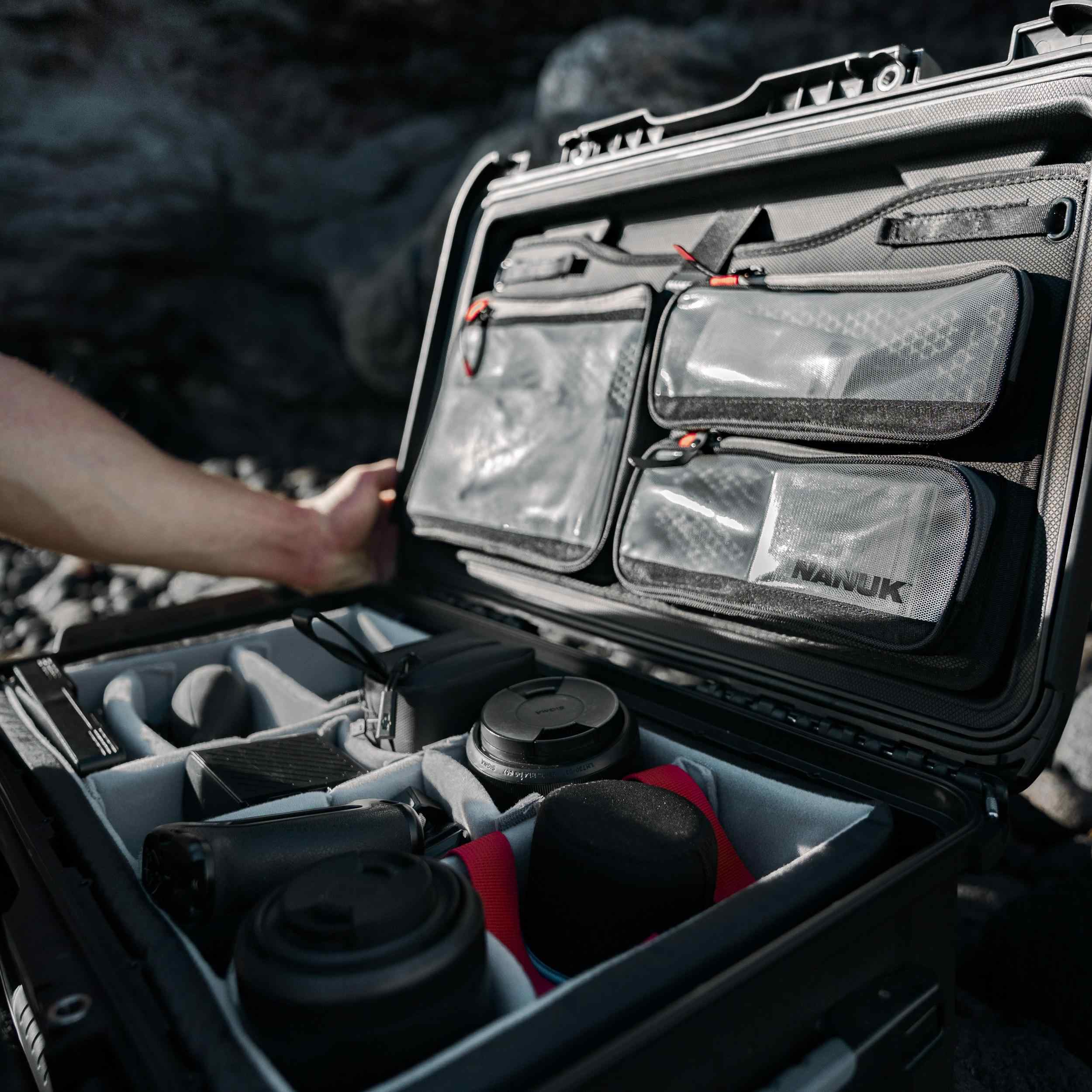 #color_black #color_black