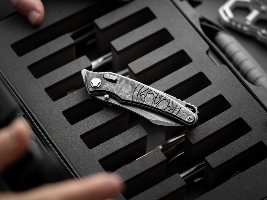 Nanuk_909_8-Knives_Case_opened