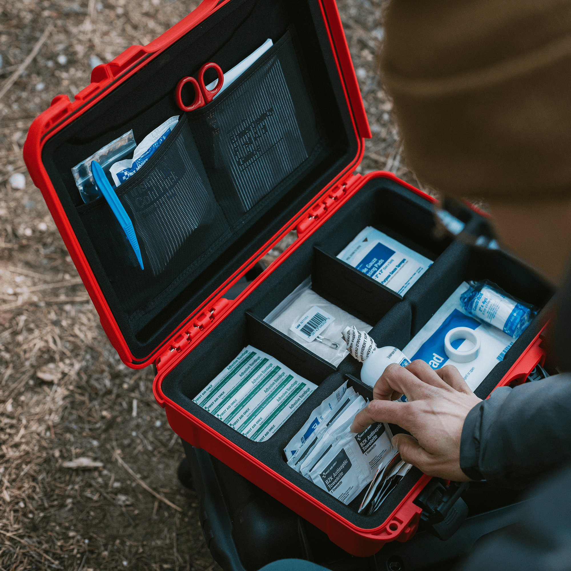 NANUK 910 First Aid Kit - First Aid Kit - NANUK USA