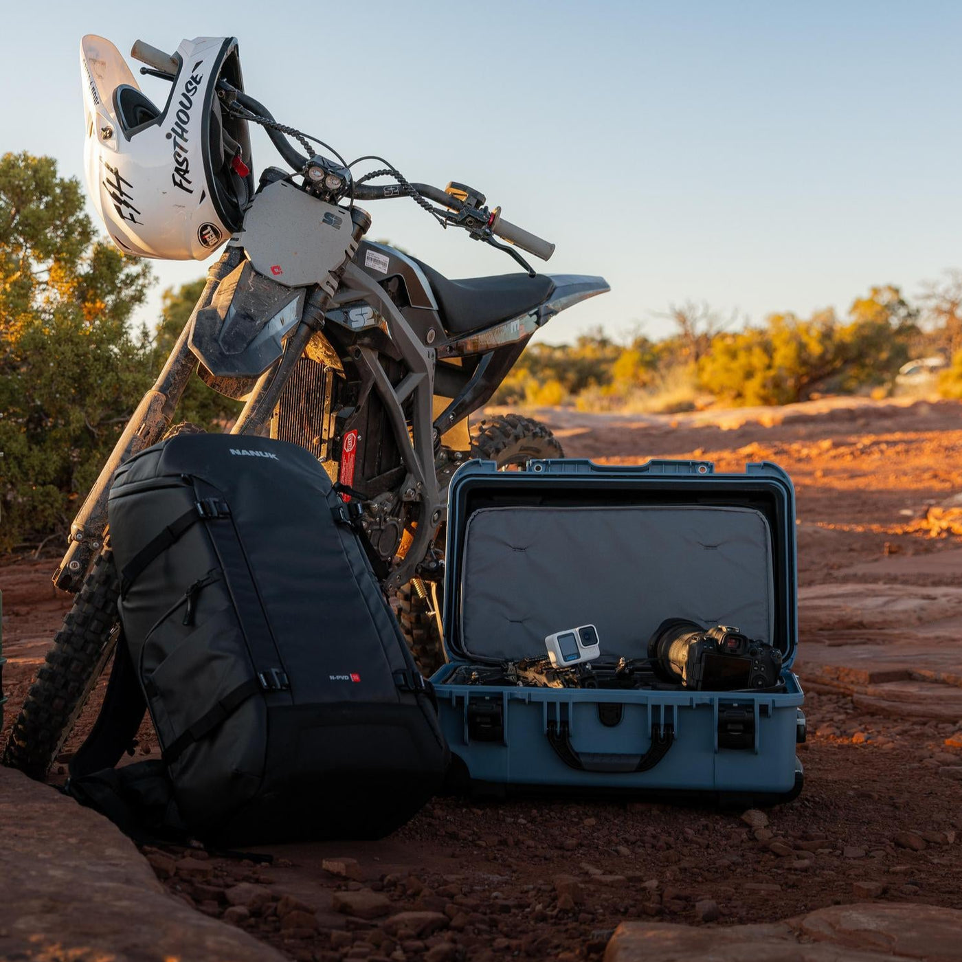 NANUK 935 Pro Photo Kit - Valise Rigide étanche pour Appareil Photo